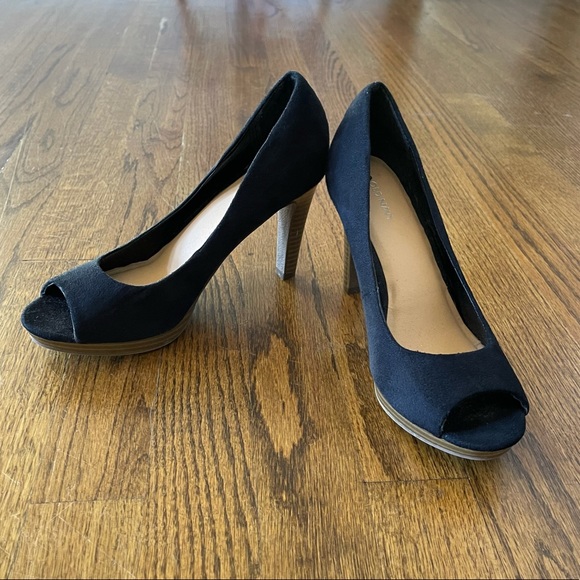 Old Navy Peep Toe Black High Heel - Picture 2 of 16